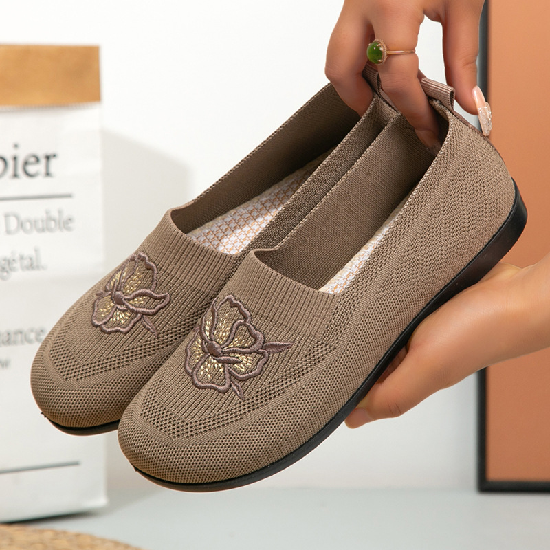 Damen-Strick-Slipper mit Blume – Embroidery Garments Bewertung und Preis